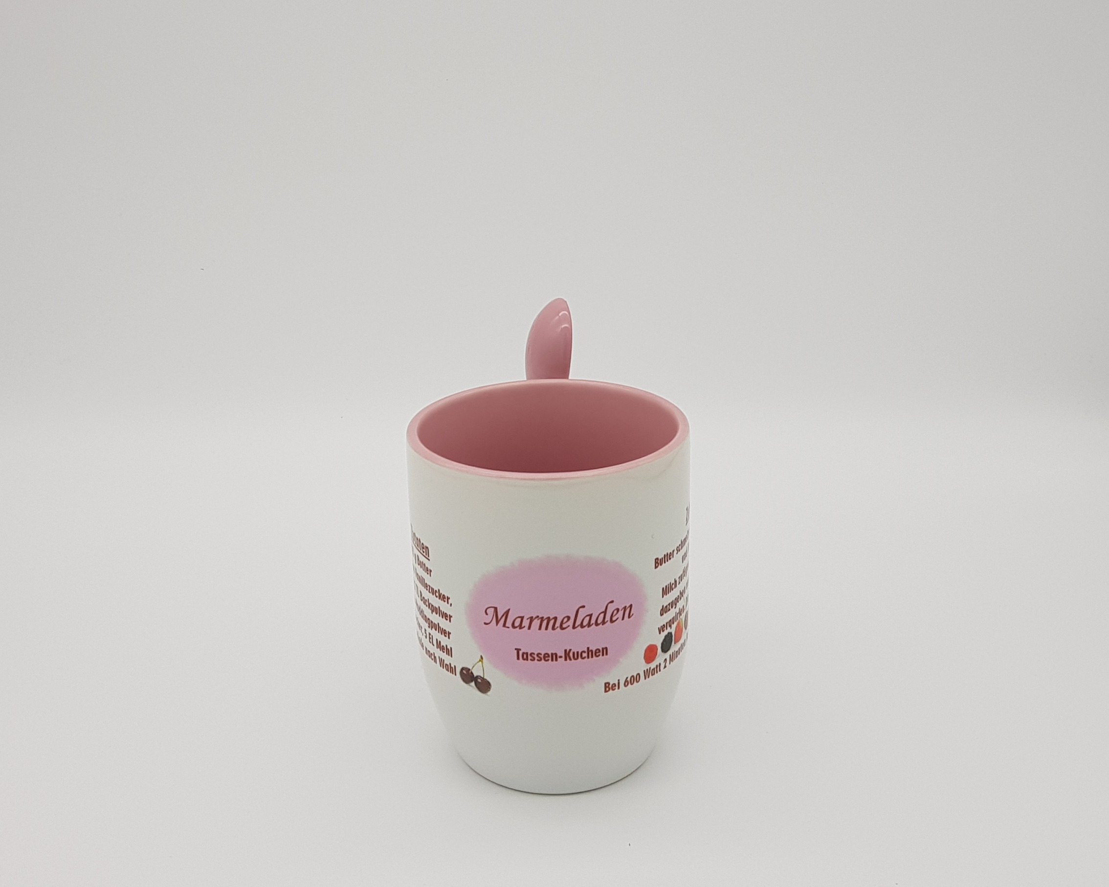 Löffeltasse Marmeladen-Tassenkuchen, Vorderansicht